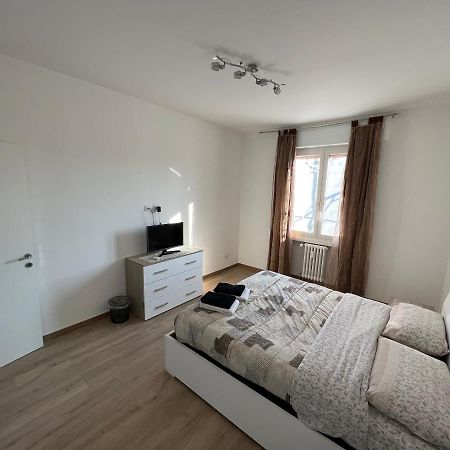 Paul House Hotell Milano Exteriör bild